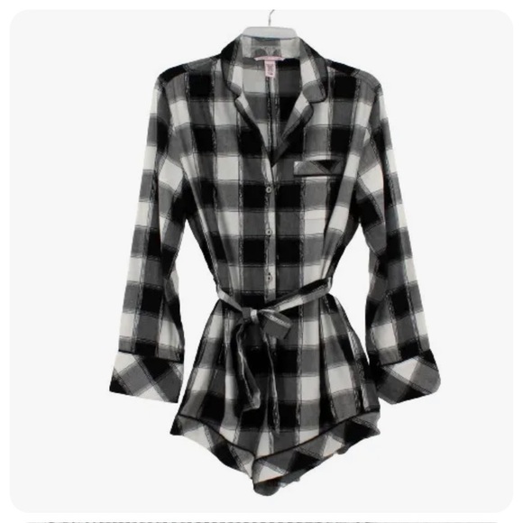 Victoria’s Secret Pajama Romper Black And White Plaid Flannel Romper - Picture 2 of 3